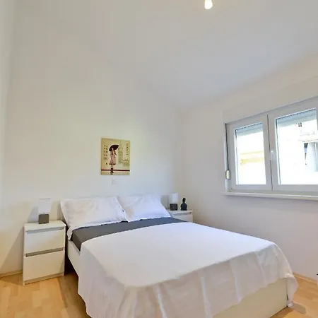 Vidikovac Dokoza 公寓 扎达尔