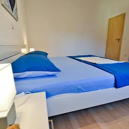 公寓 Vidikovac Dokoza 扎达尔