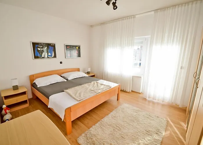 Vidikovac Dokoza 아파트