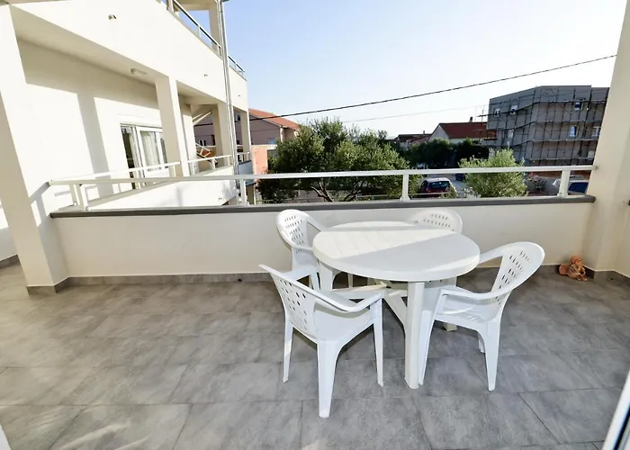 Vidikovac Dokoza 아파트