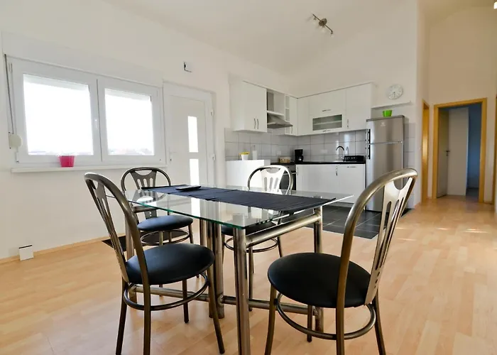 Vidikovac Dokoza 아파트