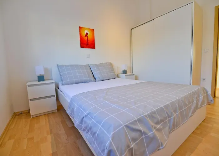 Vidikovac Dokoza 아파트 자다르